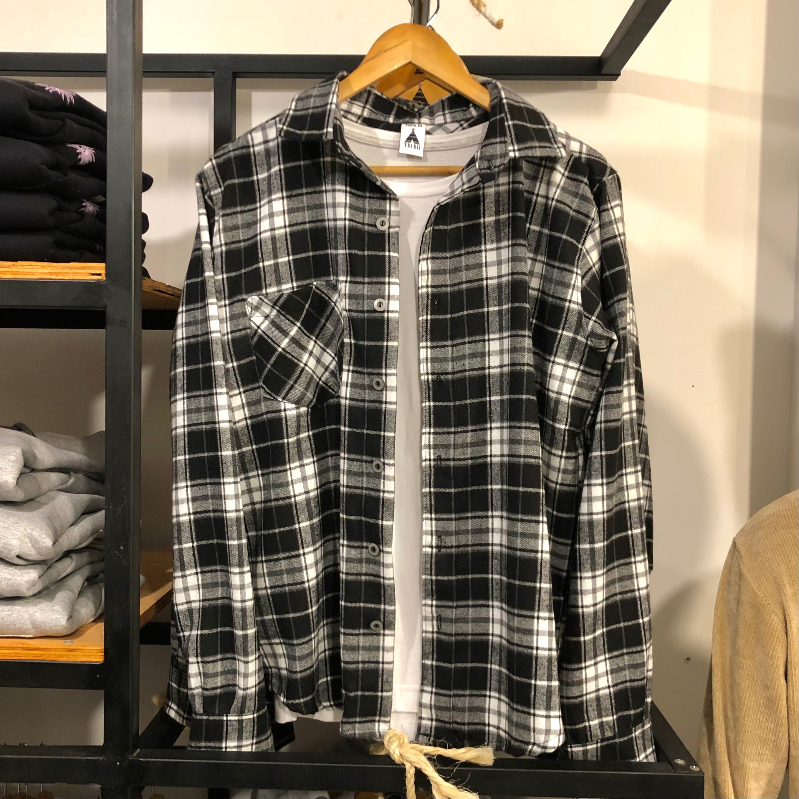 Sobrecamisa negra