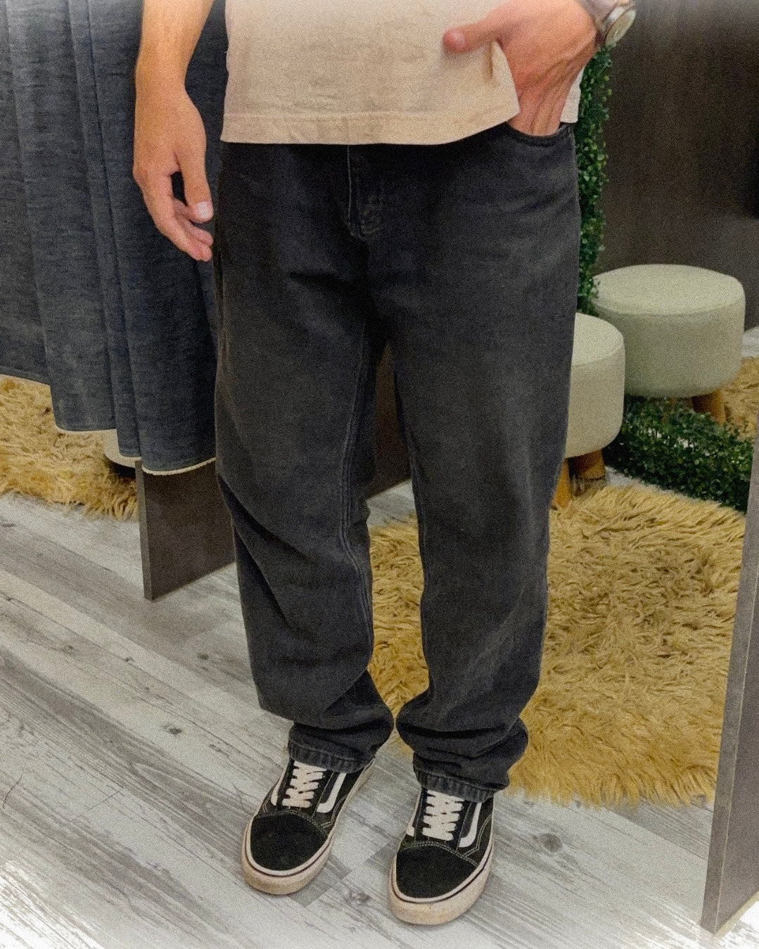 Jean negro baggy semi-over.