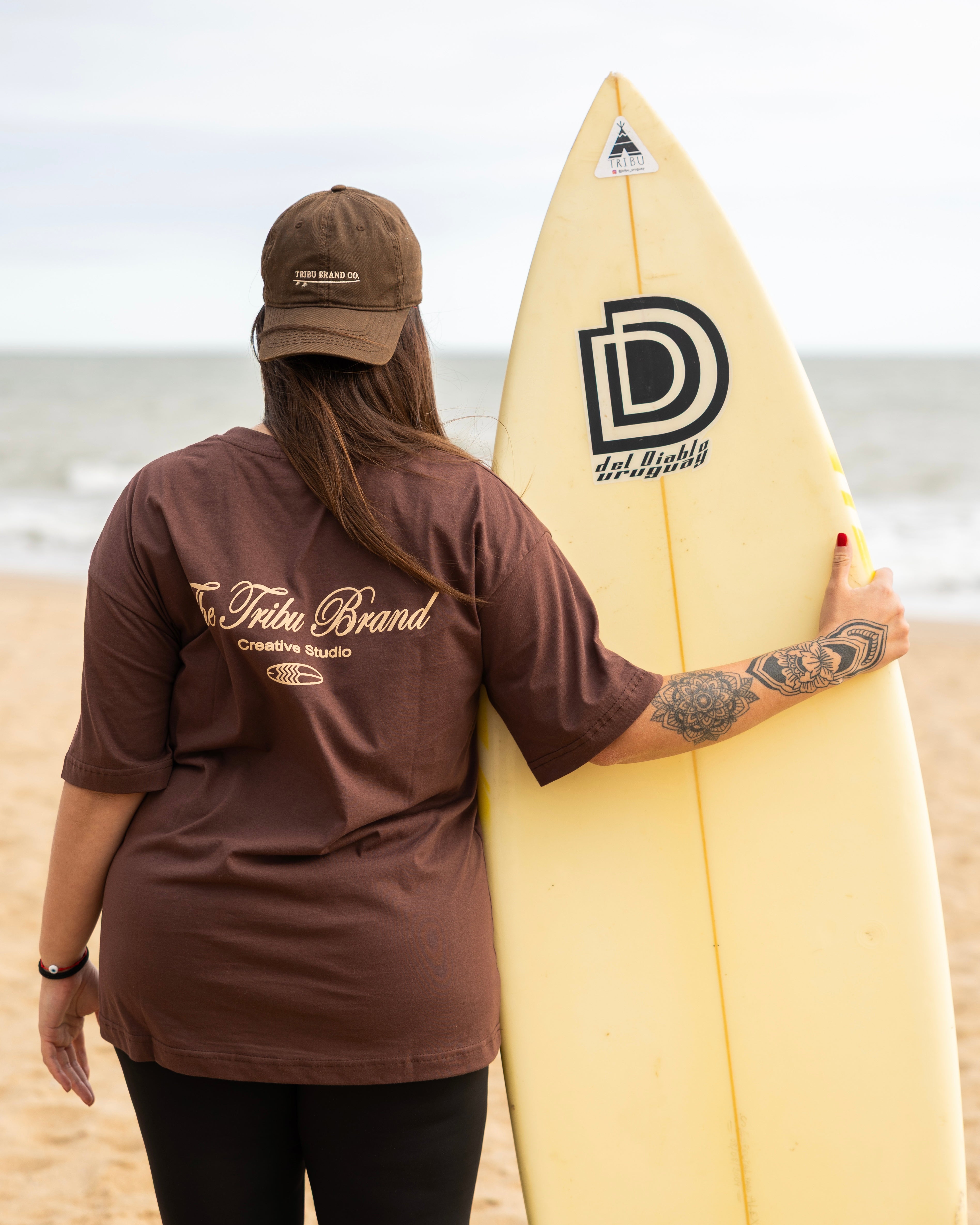 Remera over The tribu brand