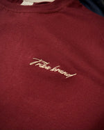 Remera over palms